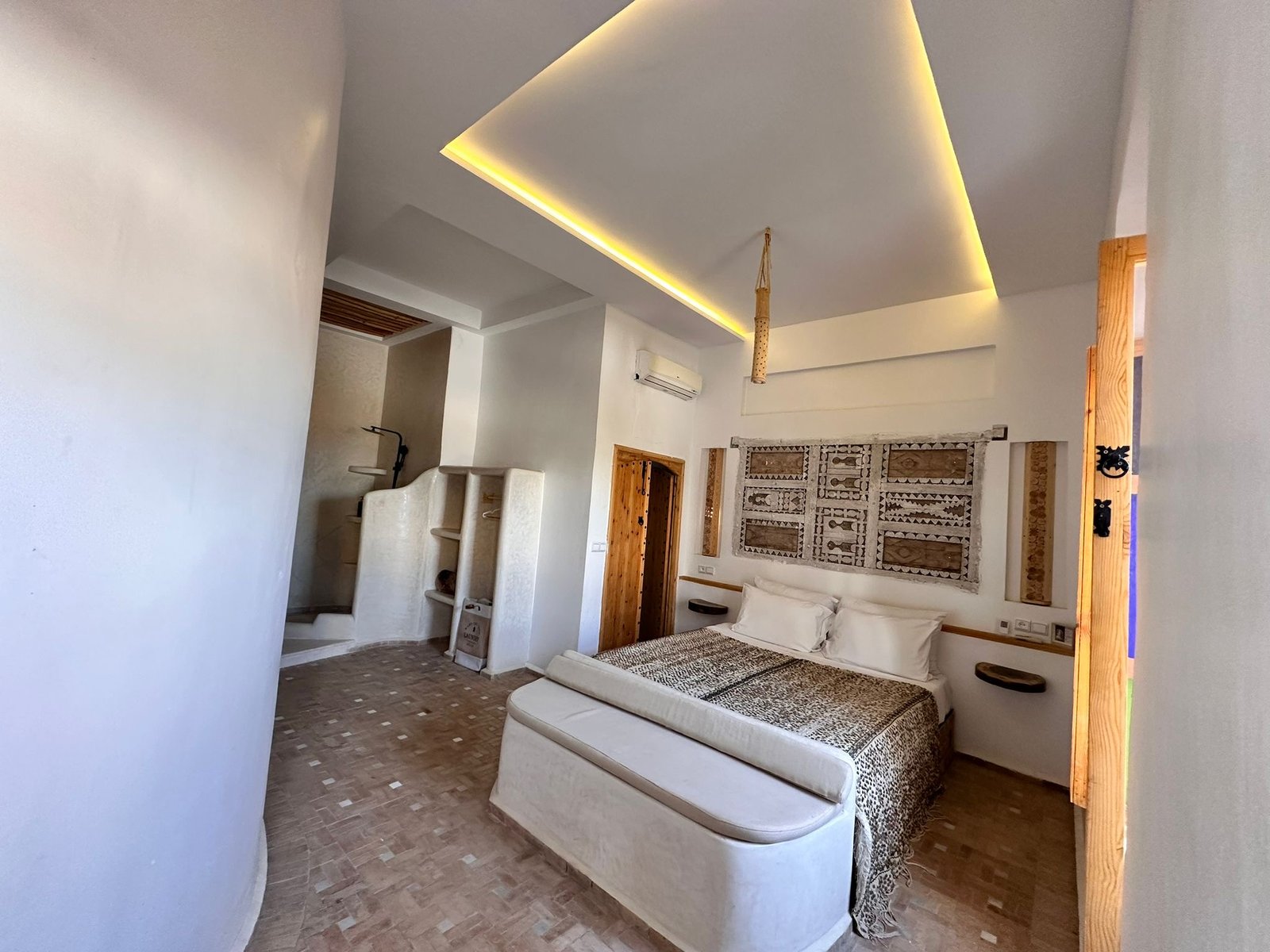 صورة من دار السلام